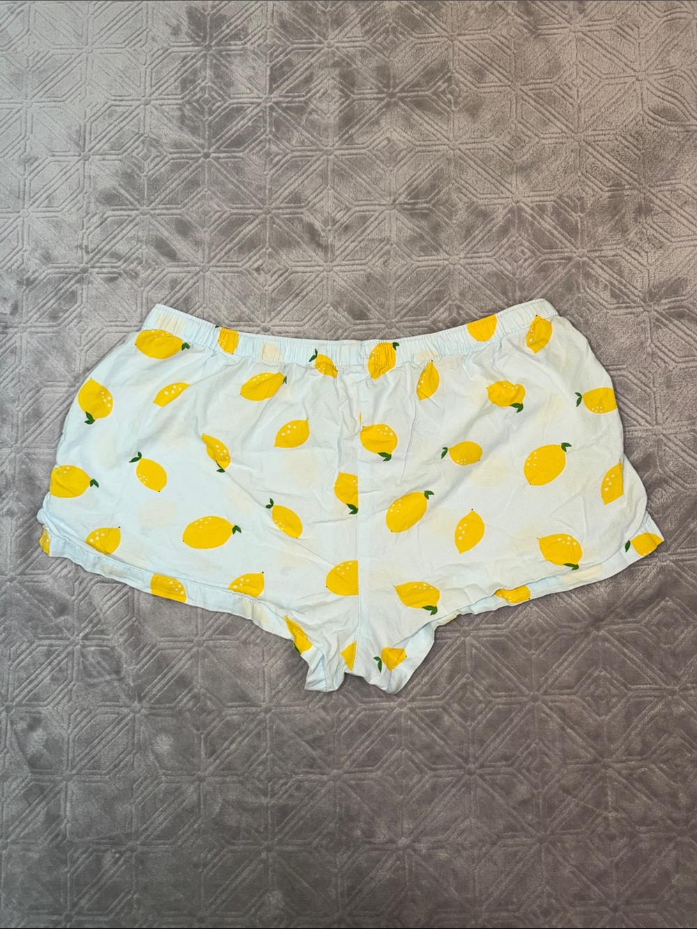 Old Navy Lounge Shorts with Lemon Print - Picture 2 of 5